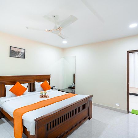 Voila At Nest Hotel Hyderabad Exterior foto